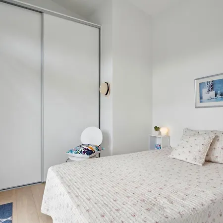 Beautiful Architect-designed Close To The *